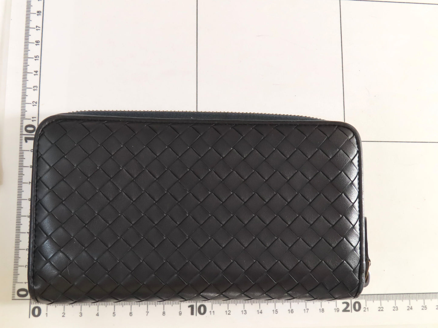 BOTTEGA VENETA Bottega Intrecciato Round Zip Long Wallet Black Wallet