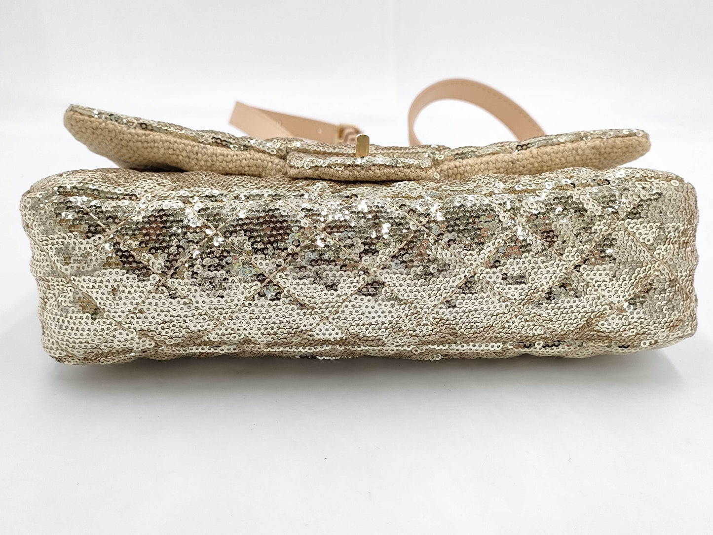 CHANEL Straw x Sequin Gold Shoulder Bag 13474339