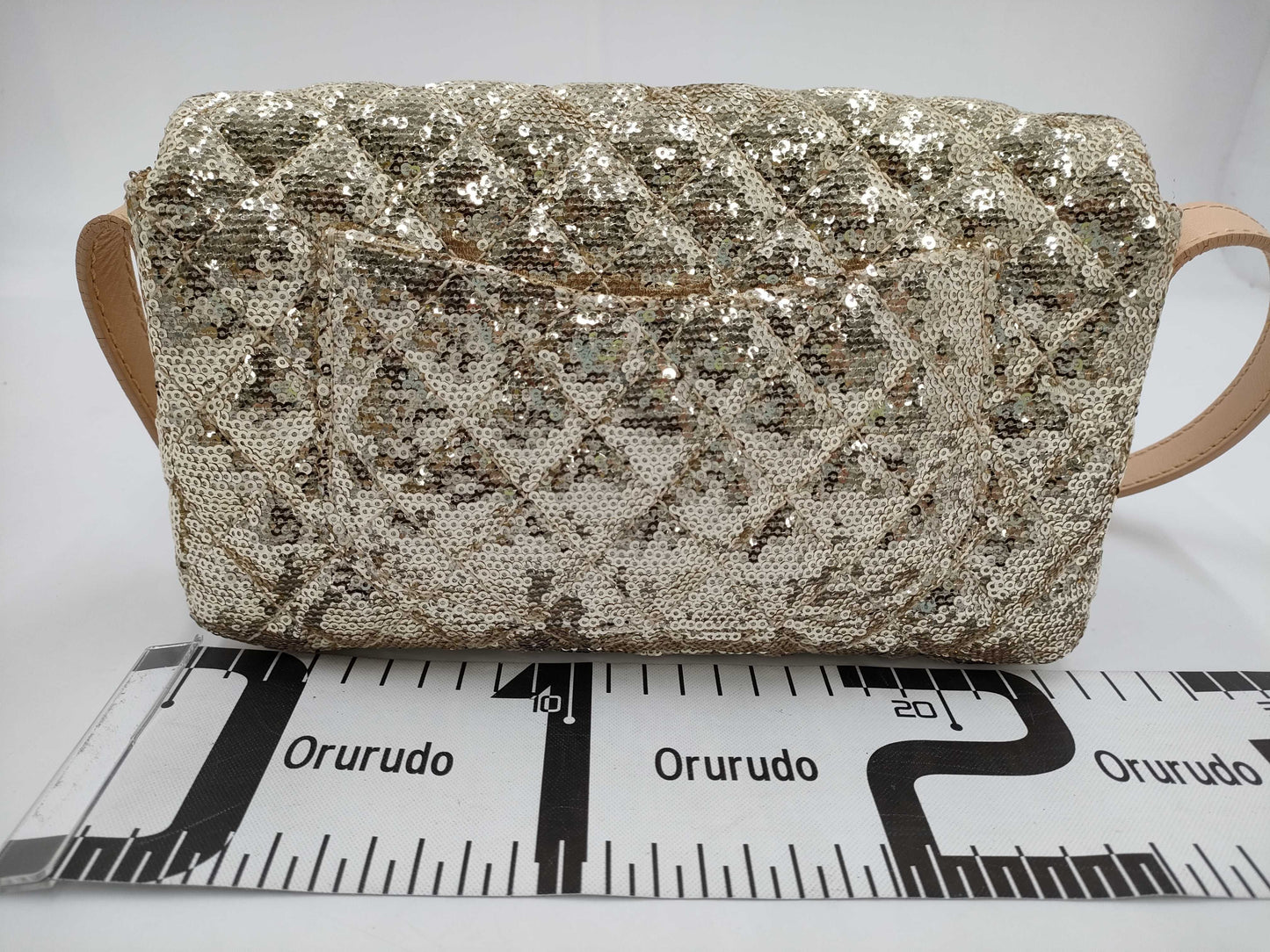 CHANEL Straw x Sequin Gold Shoulder Bag 13474339