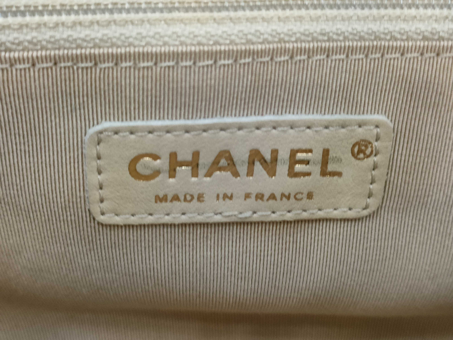 CHANEL Straw x Sequin Gold Shoulder Bag 13474339