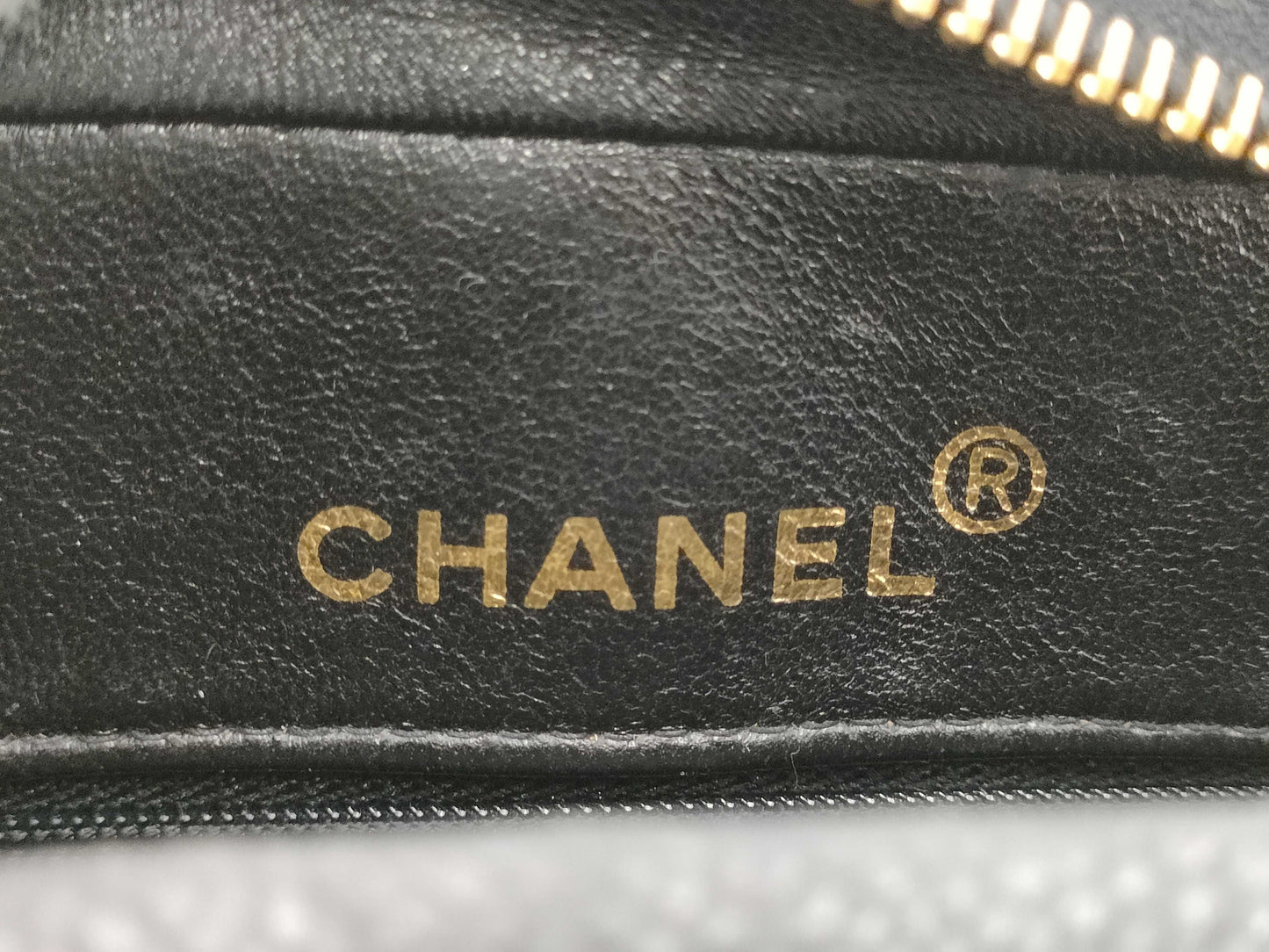CHANEL shoulder bag