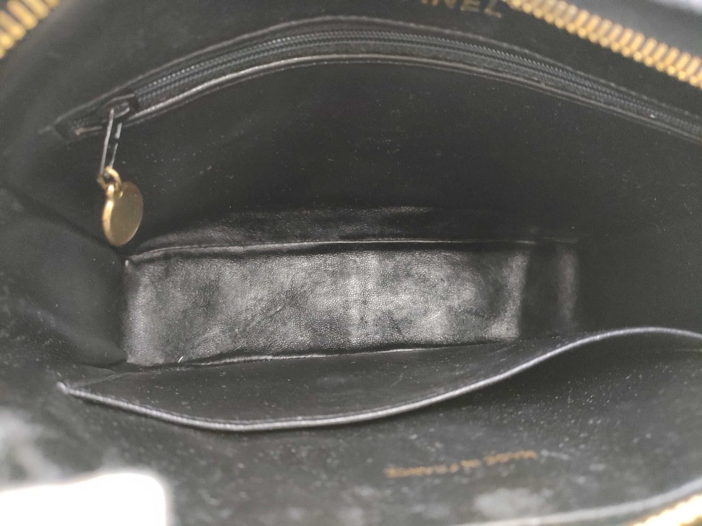 CHANEL shoulder bag