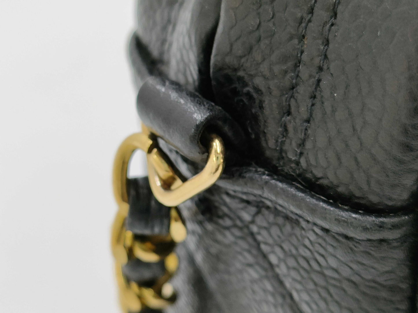 CHANEL shoulder bag