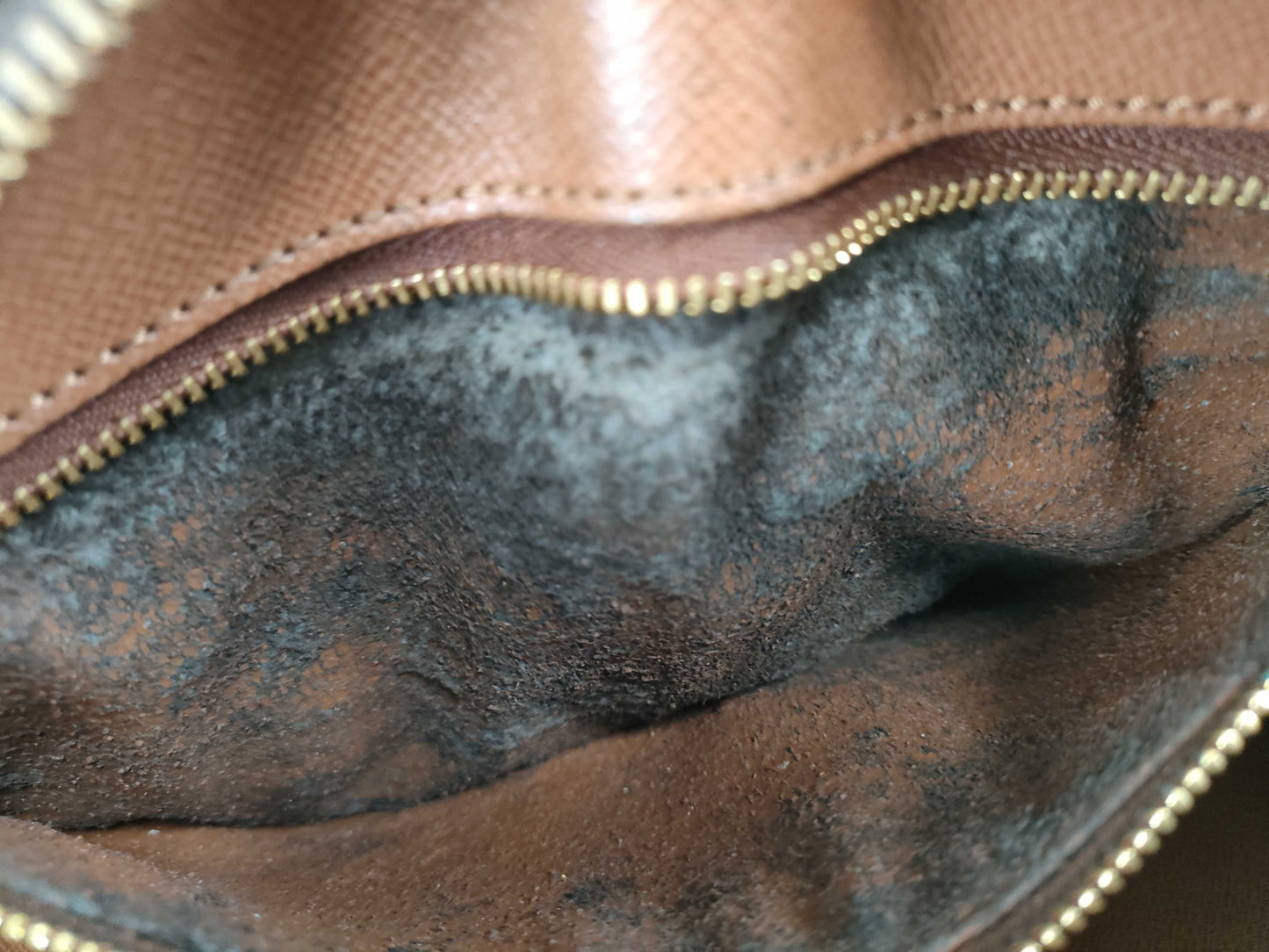 LOUIS VUITTON Monogram Vuitton Pouch Shoulder Bag