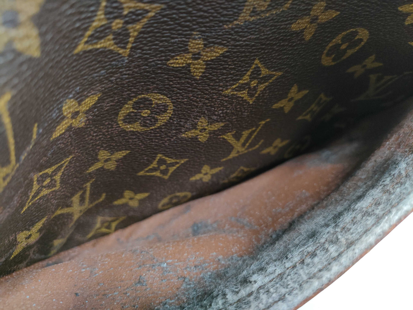 LOUIS VUITTON Monogram Vuitton Pouch Shoulder Bag
