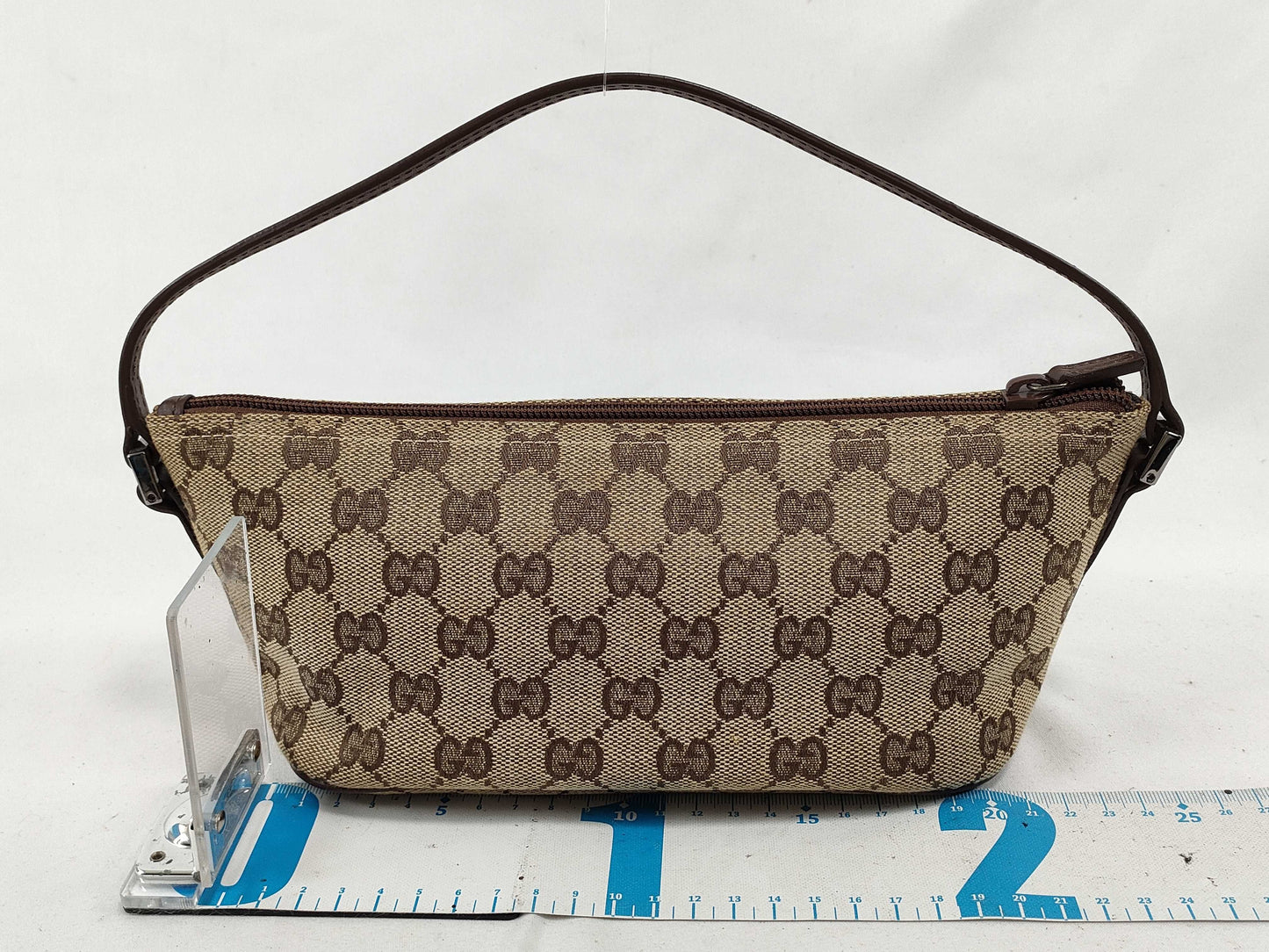 GUCCI GG Canvas GUCCI Pouch Pouch