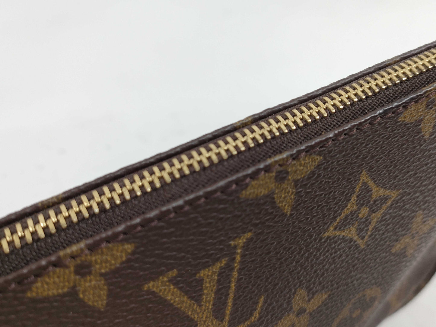 LOUIS VUITTON Monogram LV Pochette Pouch