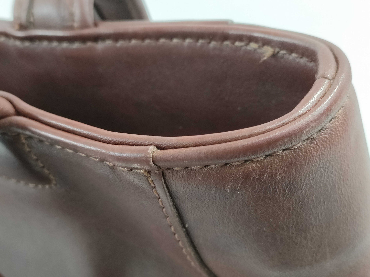 COACH Old Coach Handbag, Glovetanned Leather, Genuine Leather, 9305 Tote Bag