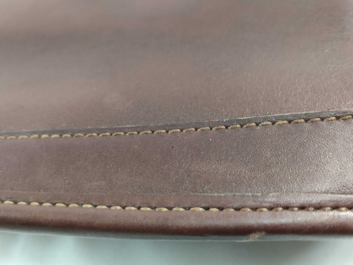 COACH Old Coach Handbag, Glovetanned Leather, Genuine Leather, 9305 Tote Bag
