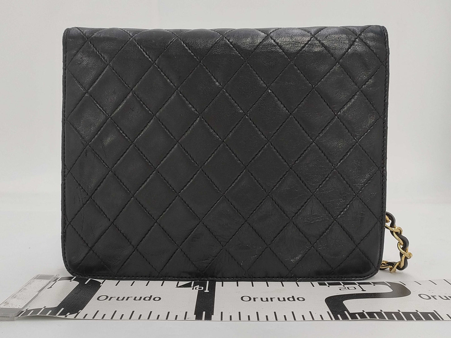 CHANEL Matelasse Lambskin Shoulder Bag