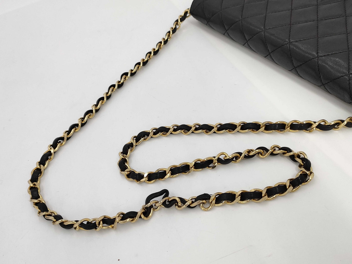 CHANEL Matelasse Lambskin Shoulder Bag