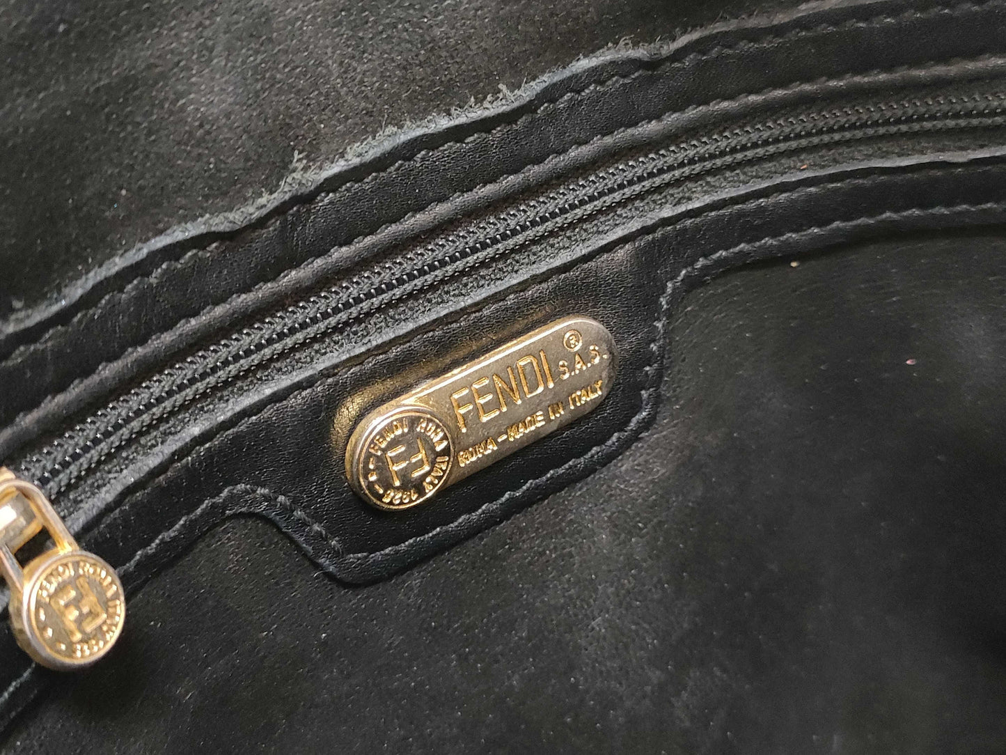 FENDI Leather Shoulder Bag Shoulder Bag