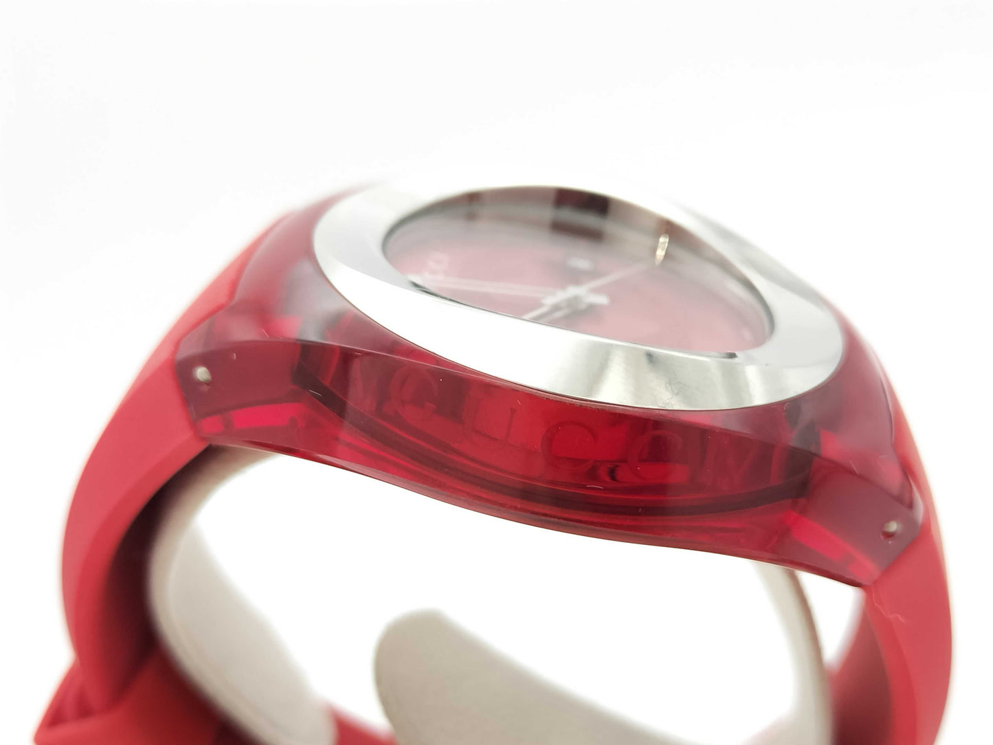GUCCI Sync 137.1/YA137103A 18707982 Quartz Red Dial Men's Watch