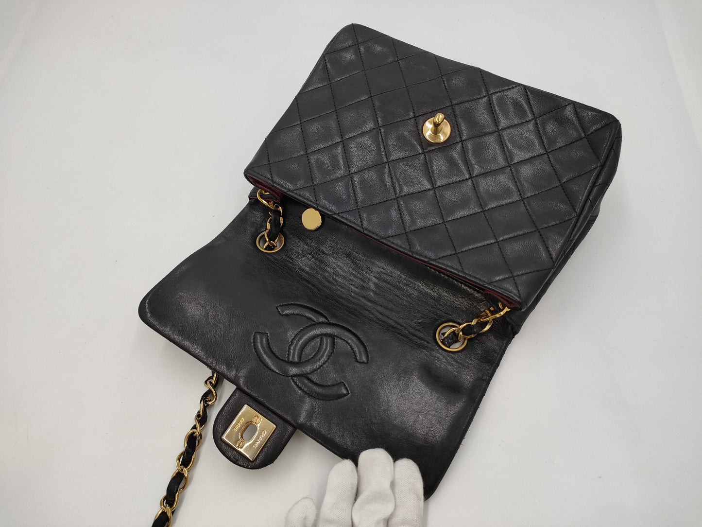 CHANEL Mini Matelasse 20 Lambskin Shoulder Bag