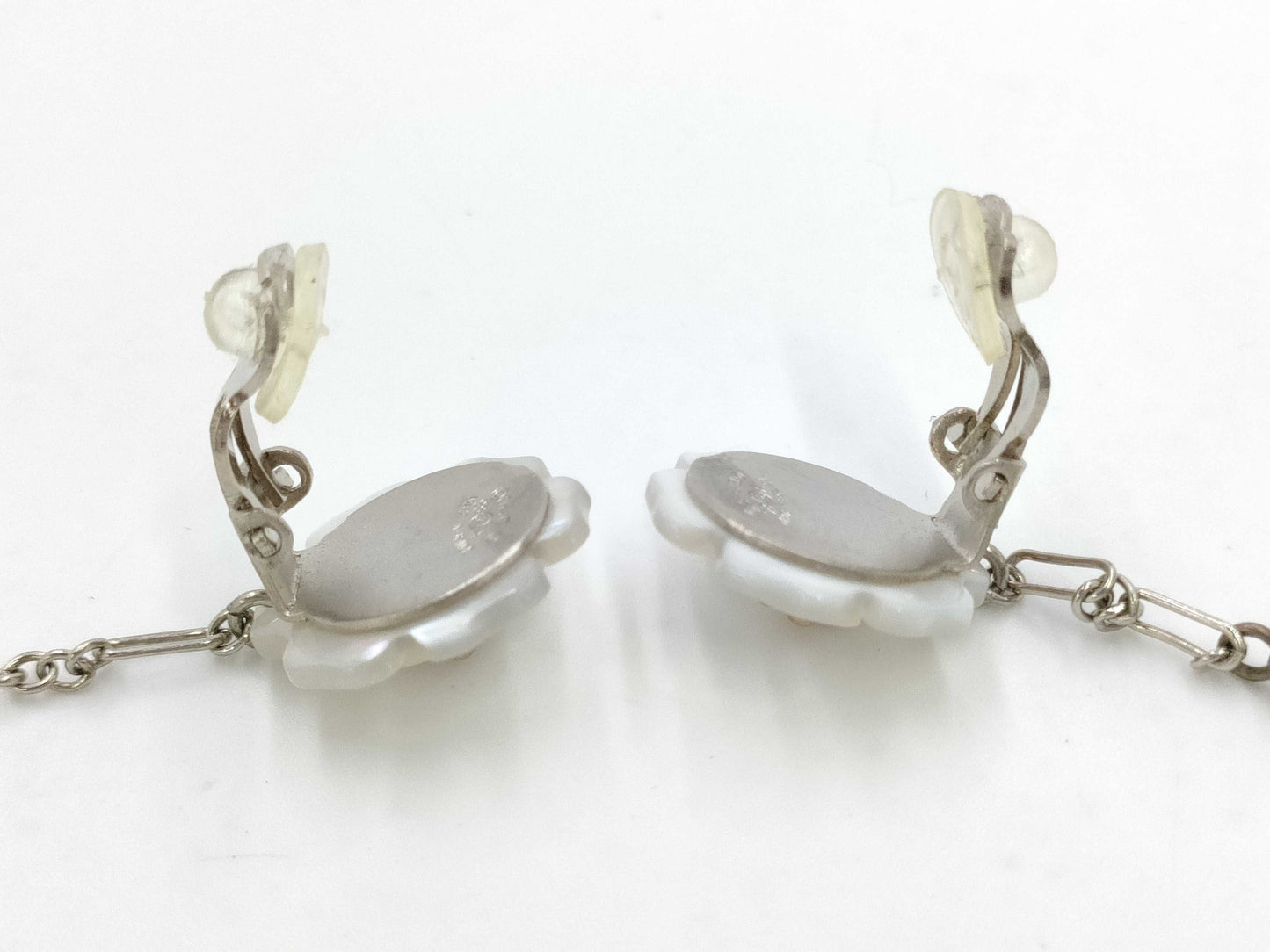 CHANEL Pearl 98A Earrings