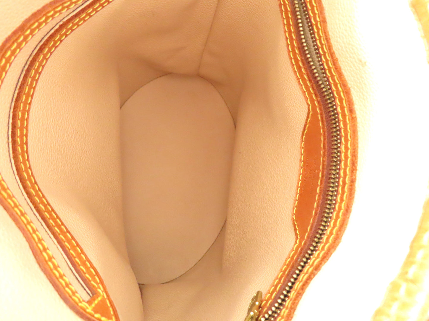 LOUIS VUITTON Monogram Monogram Bucket PM M42238 FL0053 Tote Bag