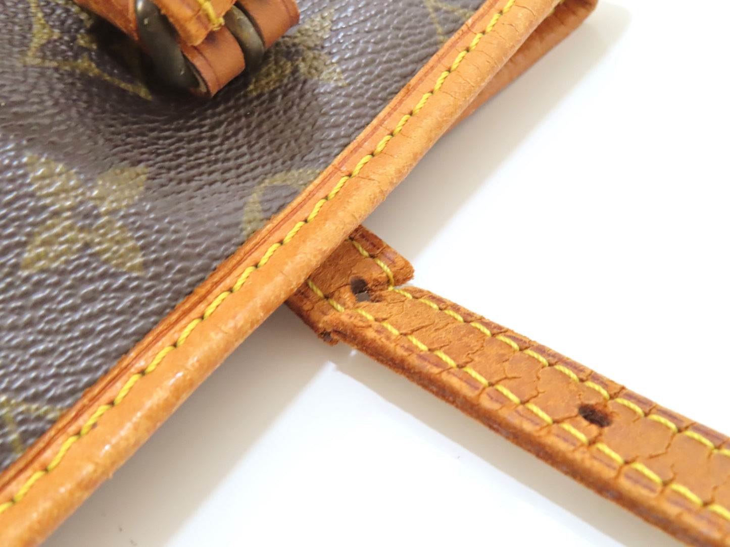 LOUIS VUITTON Monogram Monogram Bucket PM M42238 FL0053 Tote Bag