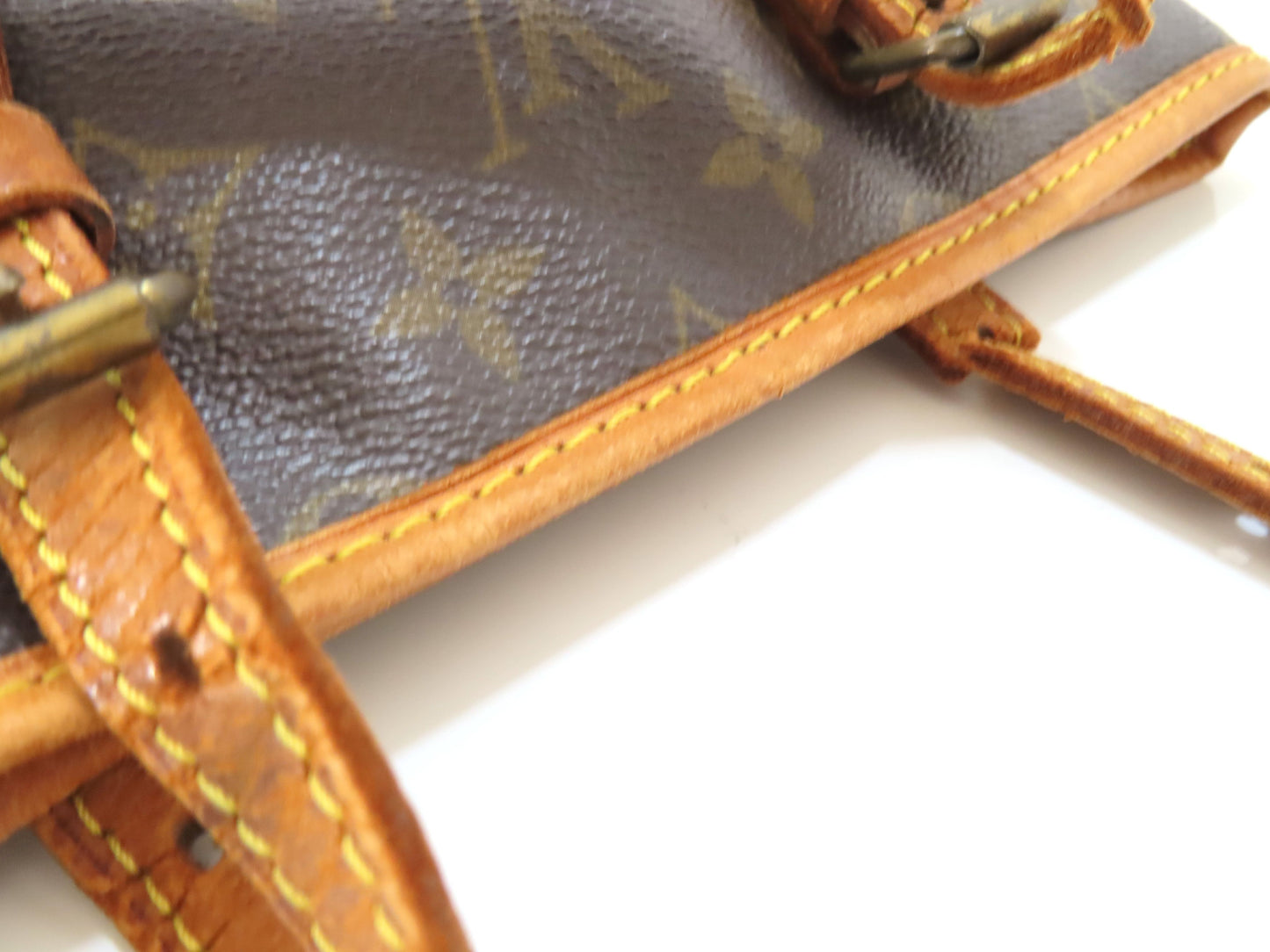 LOUIS VUITTON Monogram Monogram Bucket PM M42238 FL0053 Tote Bag