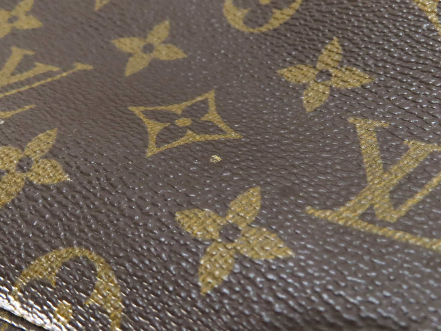LOUIS VUITTON Monogram Truss Toilette 28 M47522 882NO Pouch
