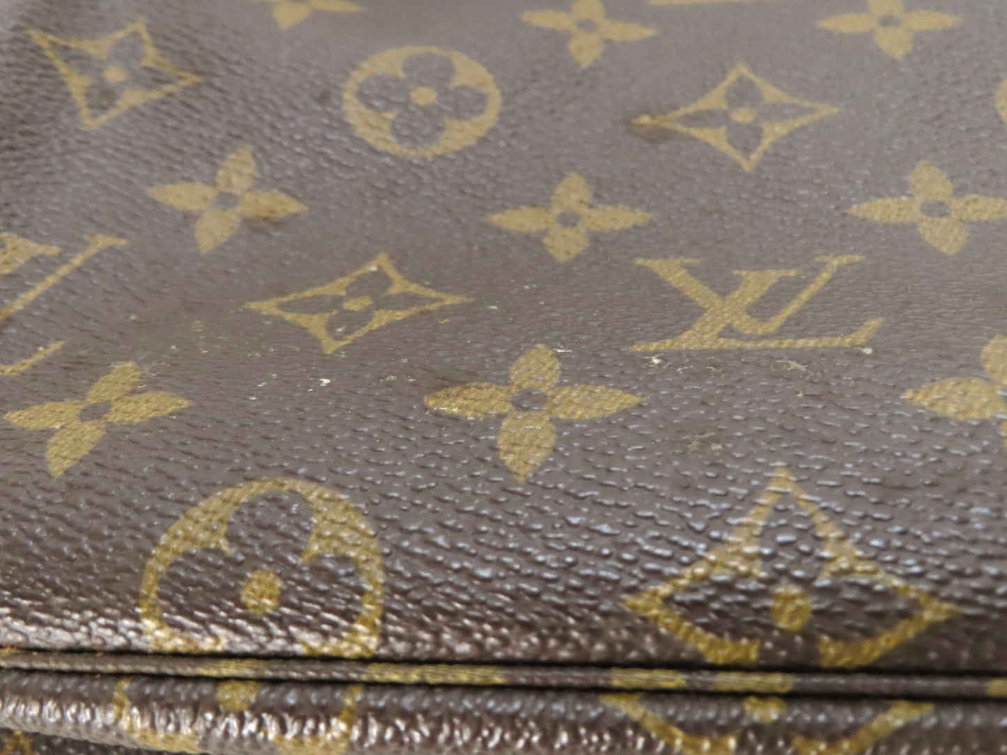 LOUIS VUITTON Monogram Truss Toilette 28 M47522 882NO Pouch