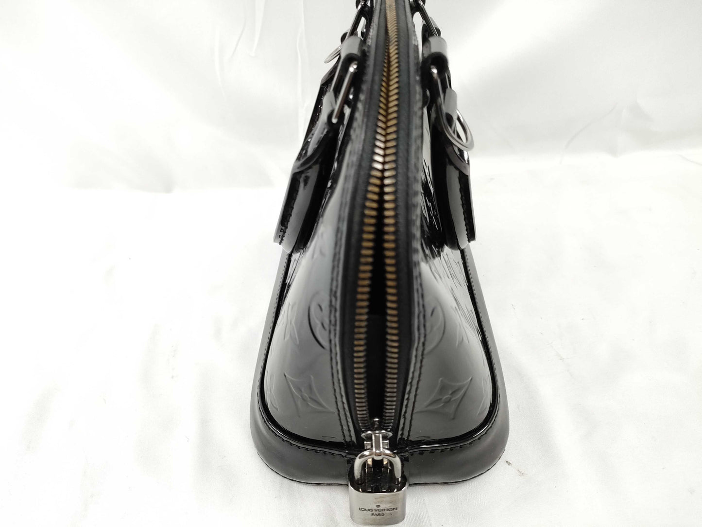 LOUIS VUITTON FL 5103 RFID Unverified Vernis Louis Vuitton Alma BB Handbag