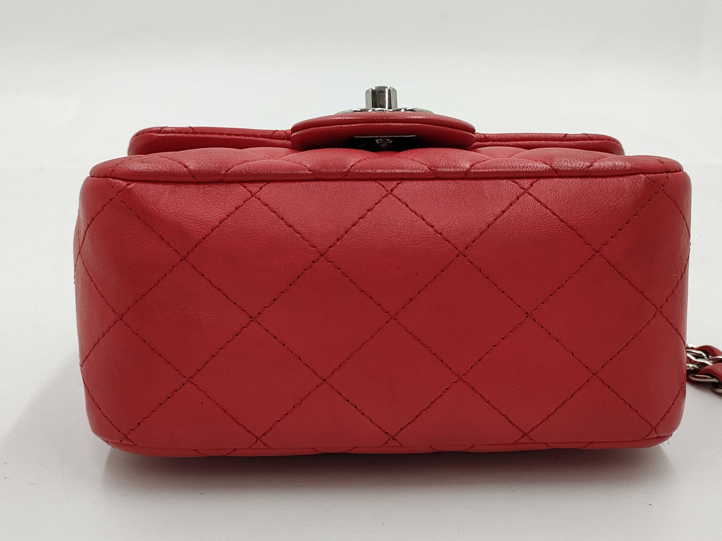 CHANEL shoulder bag
