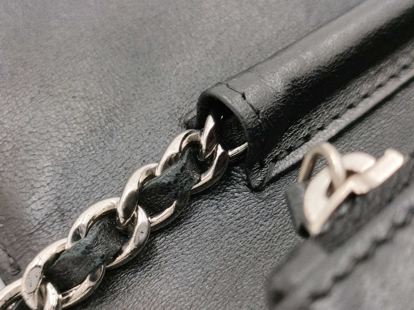 CHANEL Chanel Chain Shoulder Bag