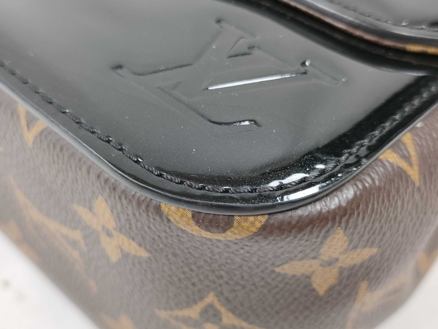 LOUIS VUITTON PL 2158 RFID Verified Monogram Louis Vuitton Message Shoulder Bag Handbag