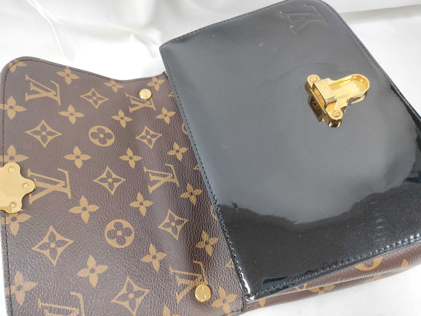 LOUIS VUITTON PL 2158 RFID Verified Monogram Louis Vuitton Message Shoulder Bag Handbag