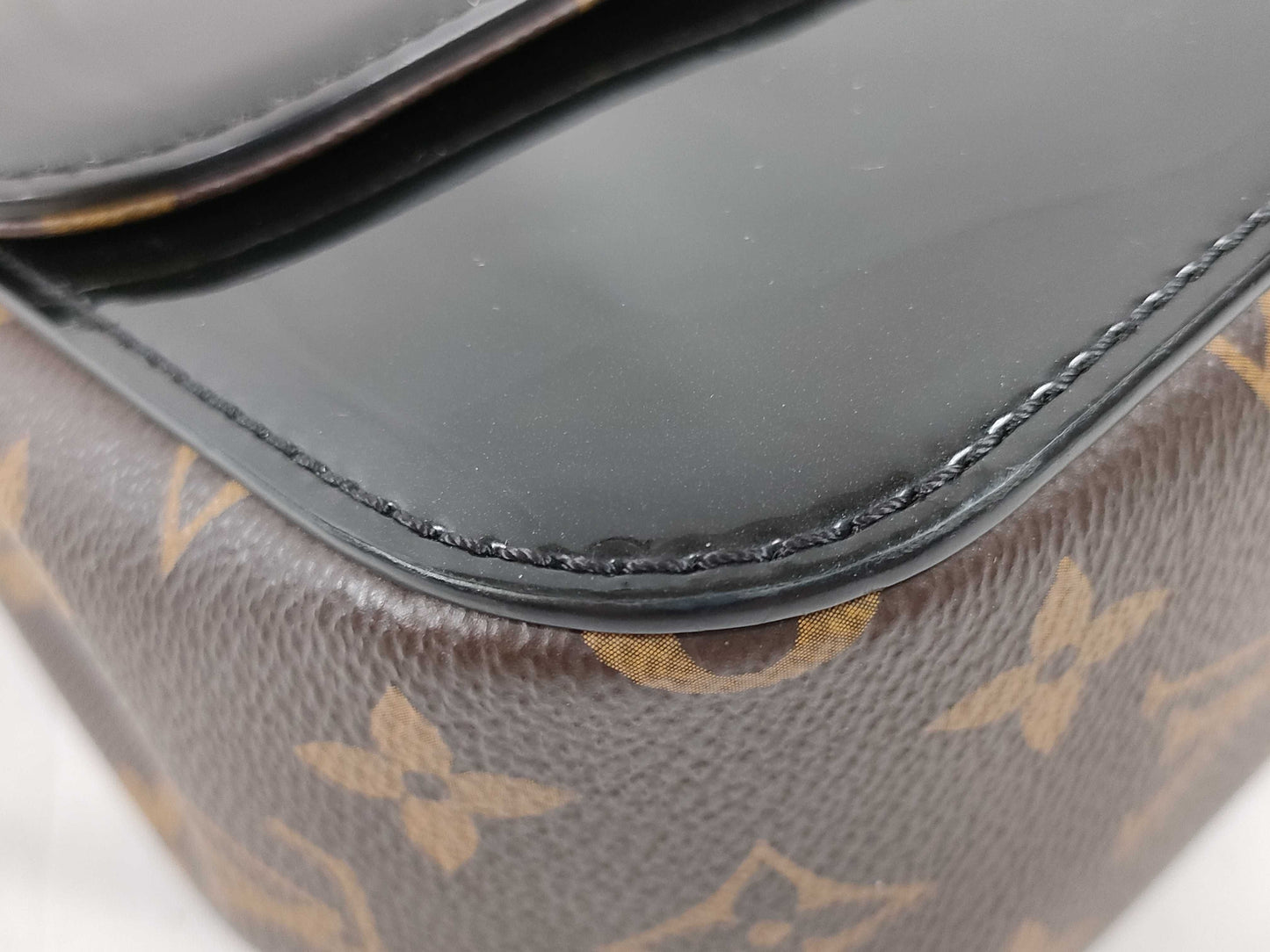 LOUIS VUITTON PL 2158 RFID Verified Monogram Louis Vuitton Message Shoulder Bag Handbag