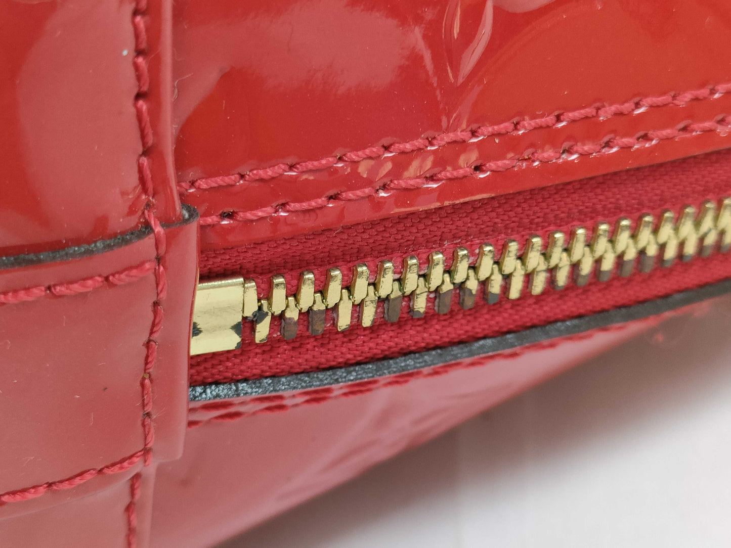 LOUIS VUITTON FL 2165 RFID Unverified Vernis Louis Vuitton Alma BB Handbag