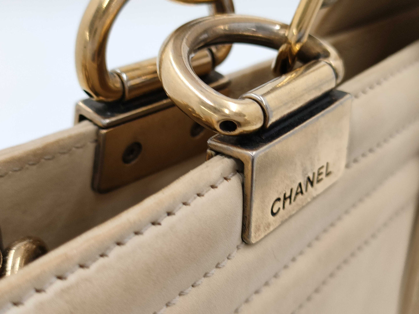 CHANEL shoulder bag