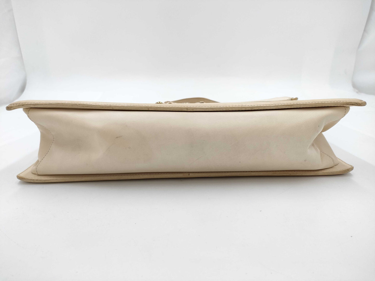 CHANEL shoulder bag