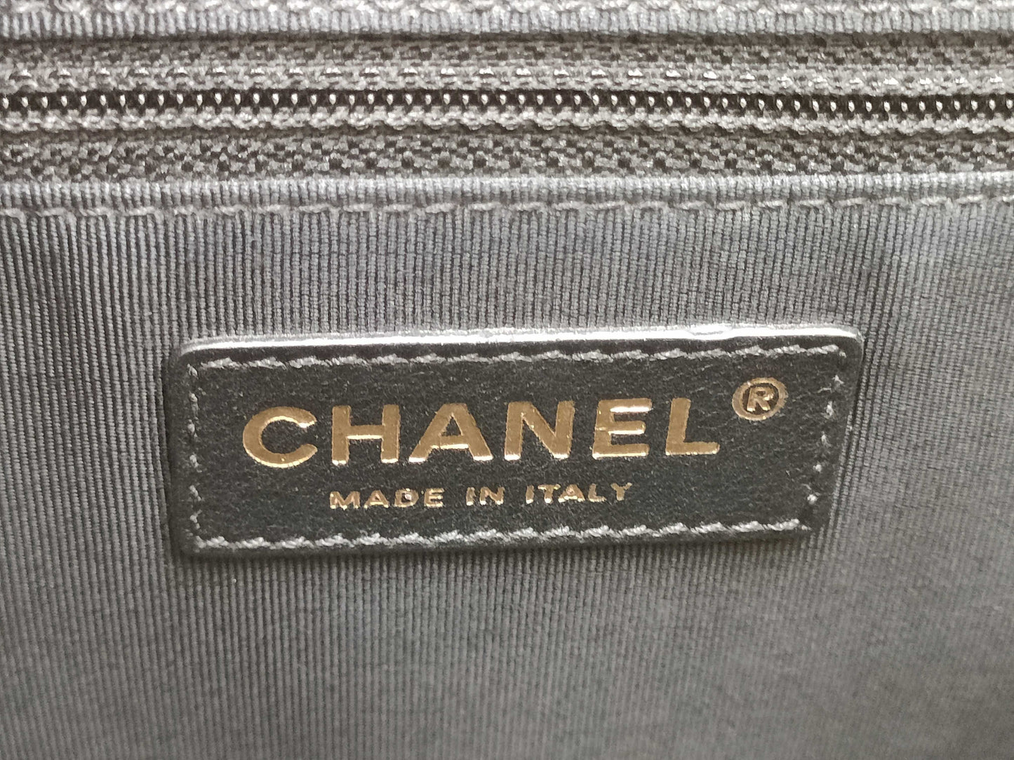 CHANEL shoulder bag