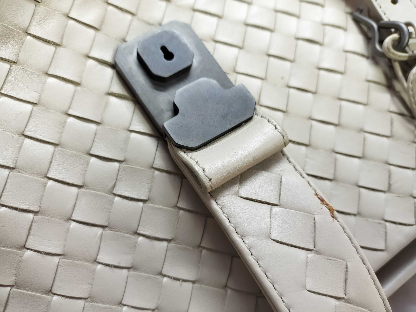 BOTTEGA VENETA Intrecciato Bottega Veneta Handbag