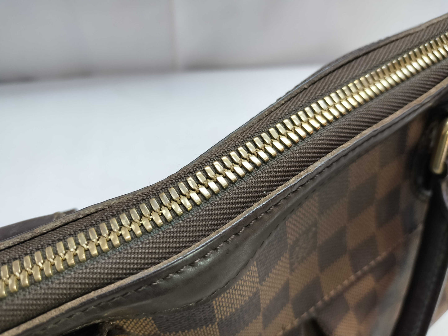 LOUIS VUITTON AR1018 Damier Louis Vuitton Handbag