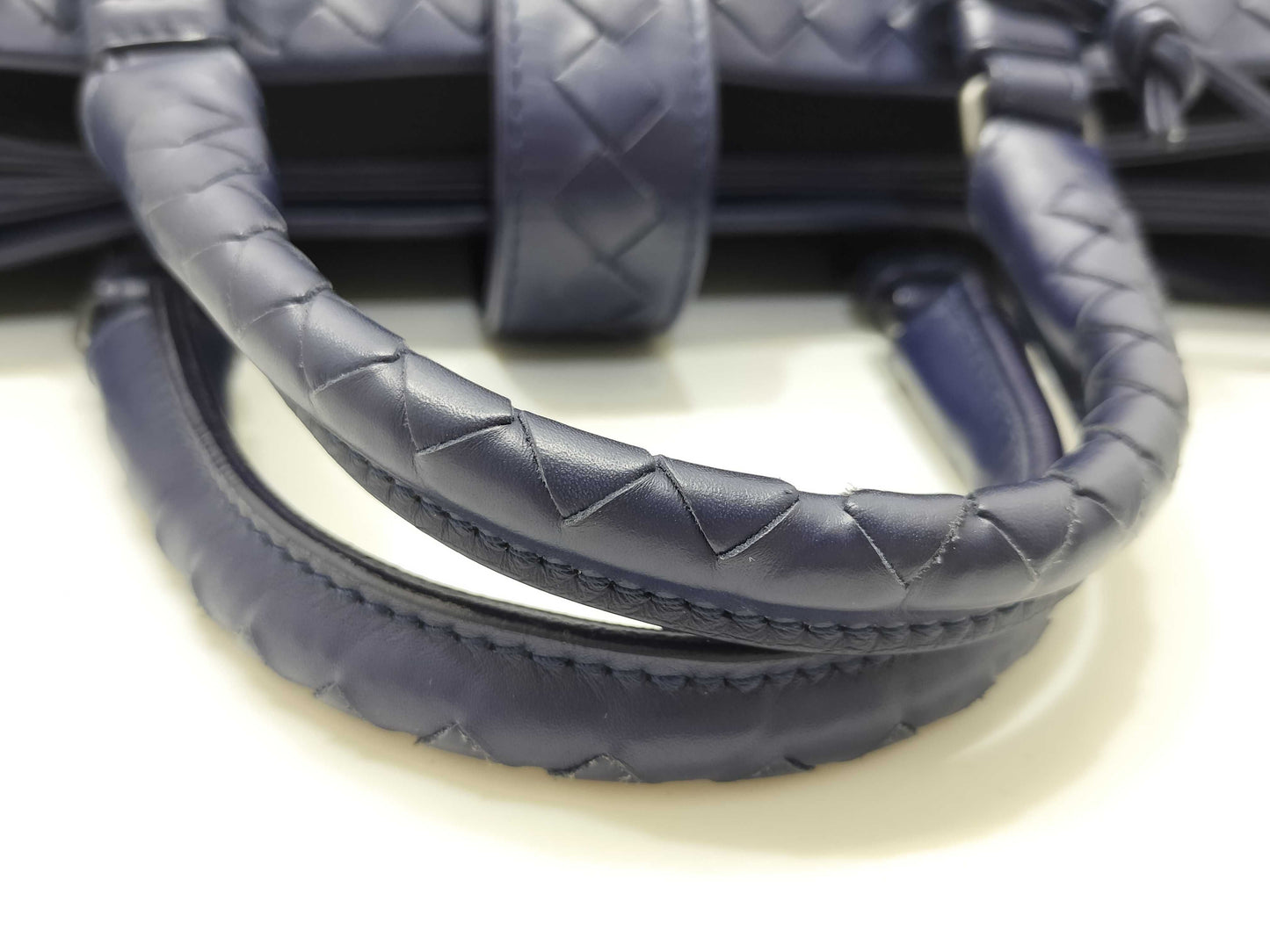 BOTTEGA VENETA Intrecciato Bottega Veneta Handbag