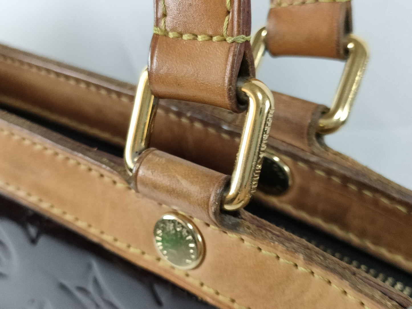 LOUIS VUITTON RFID Unverifiable Serial Number Unverifiable Vernis Louis Vuitton Handbag