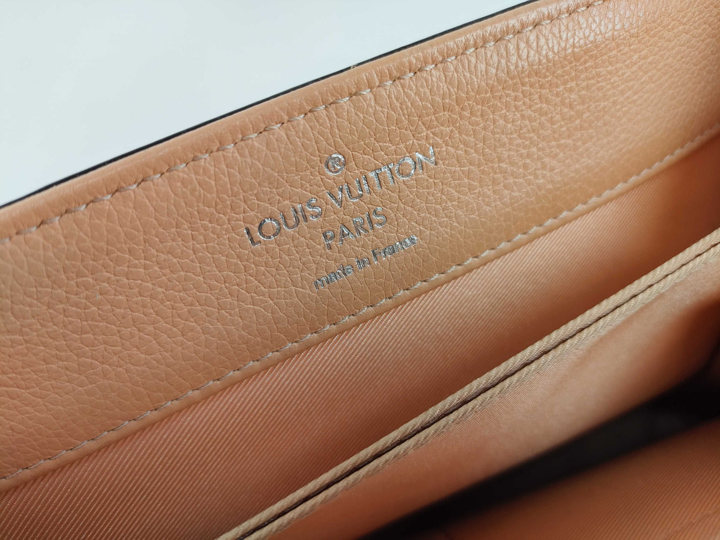 LOUIS VUITTON Unconfirmed Louis Vuitton Shoulder Bag Handbag