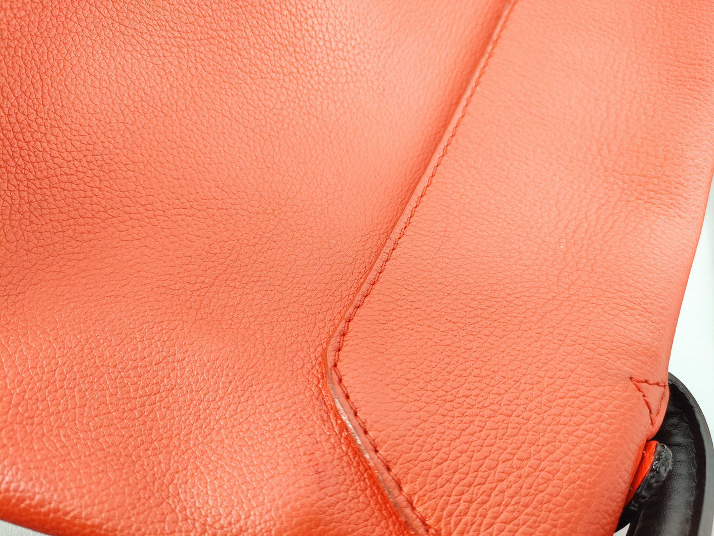 LOUIS VUITTON Unconfirmed Louis Vuitton Message Handbag Handbag