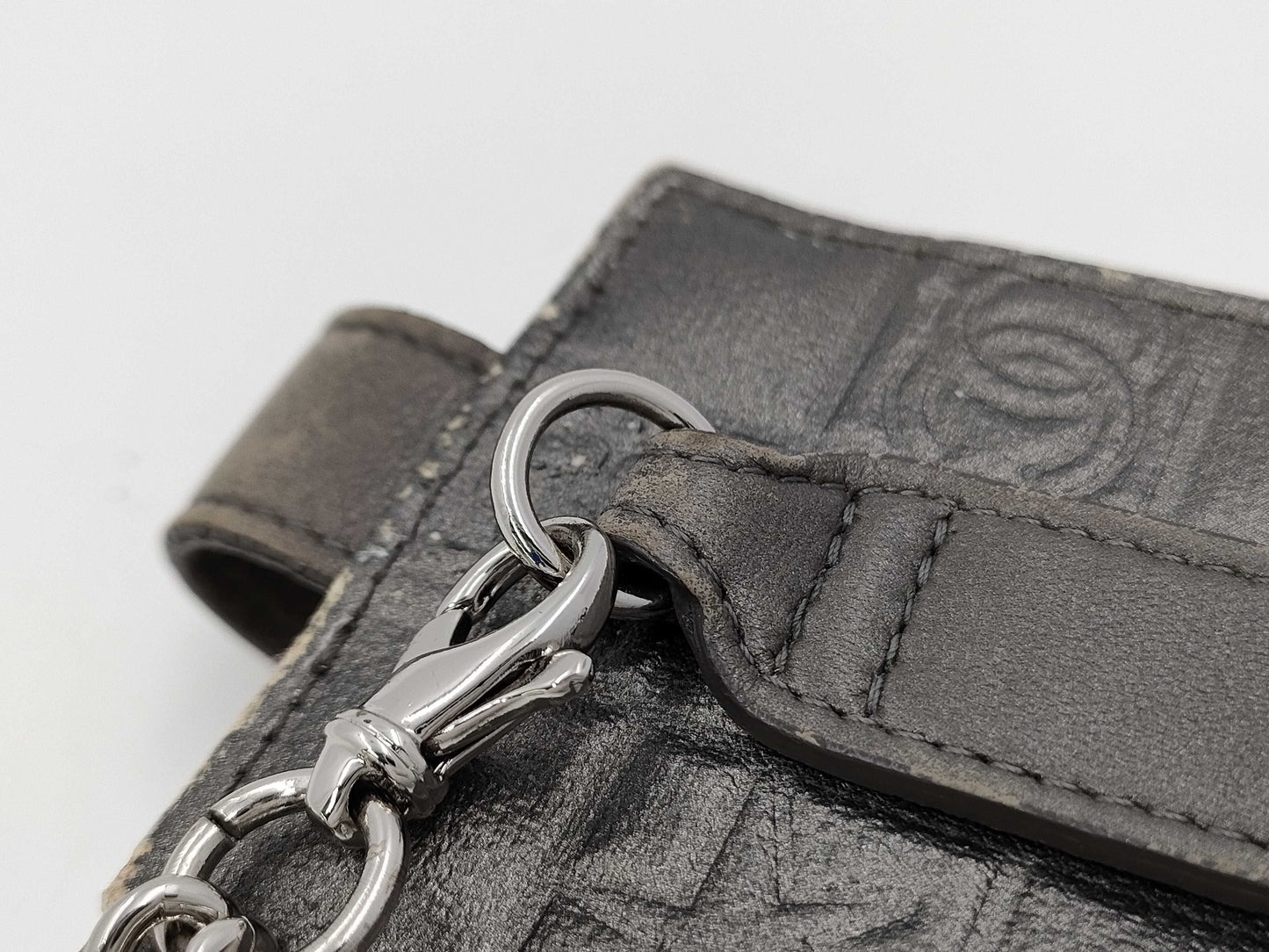 CHANEL CHANEL Mobile Phone Case Icon Silver Hardware/Chain Shoulder Other Accessories