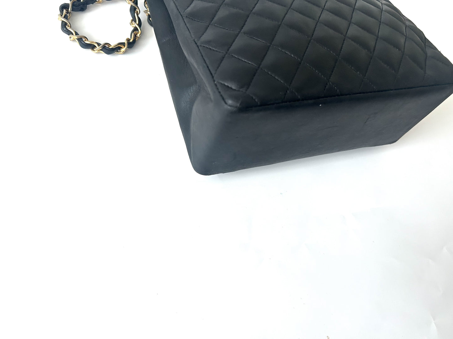 CHANEL Matelasse Chain Tote Bag