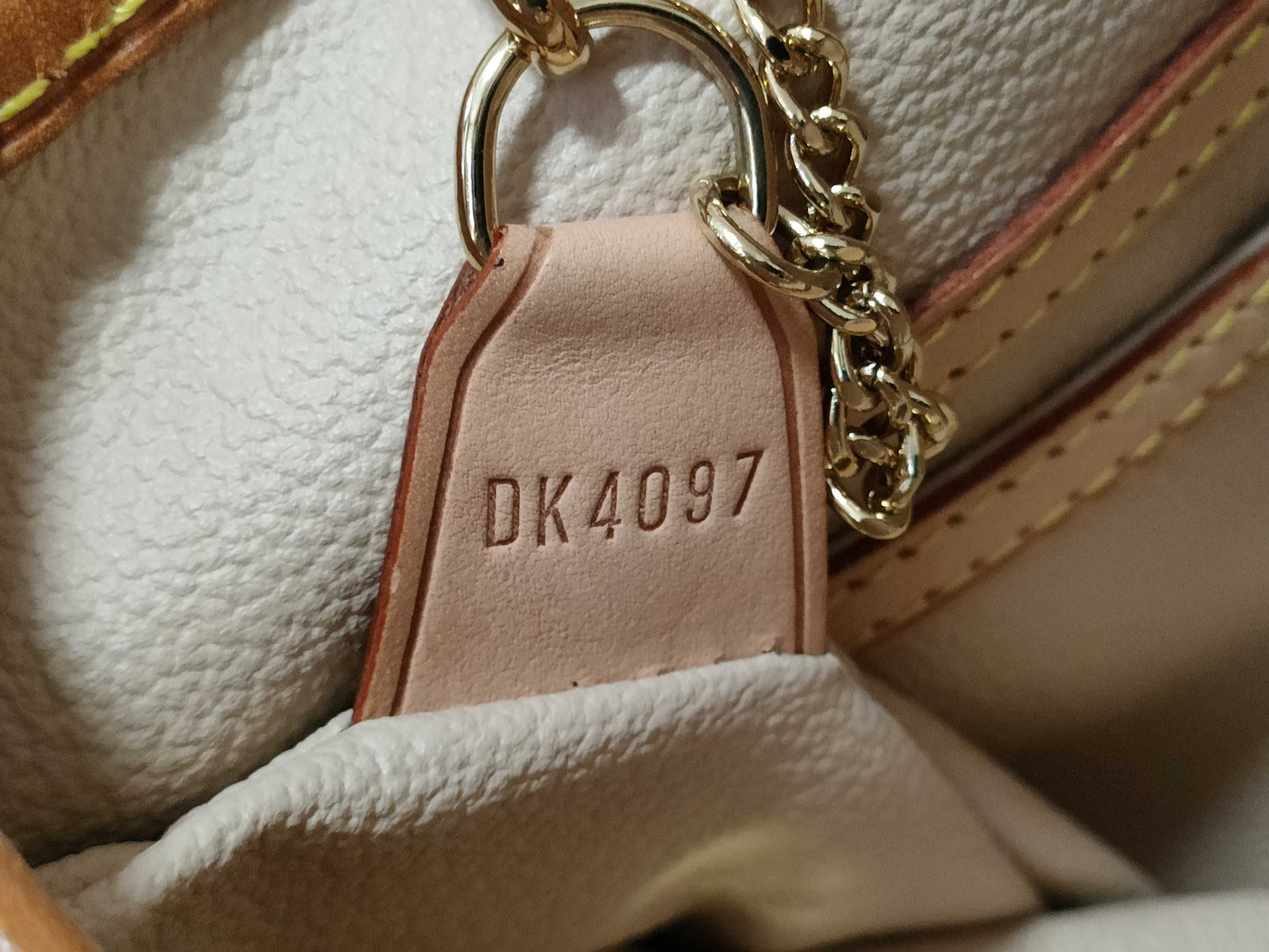 LOUIS VUITTON Monogram Louis Vuitton Bucket Shoulder Bag