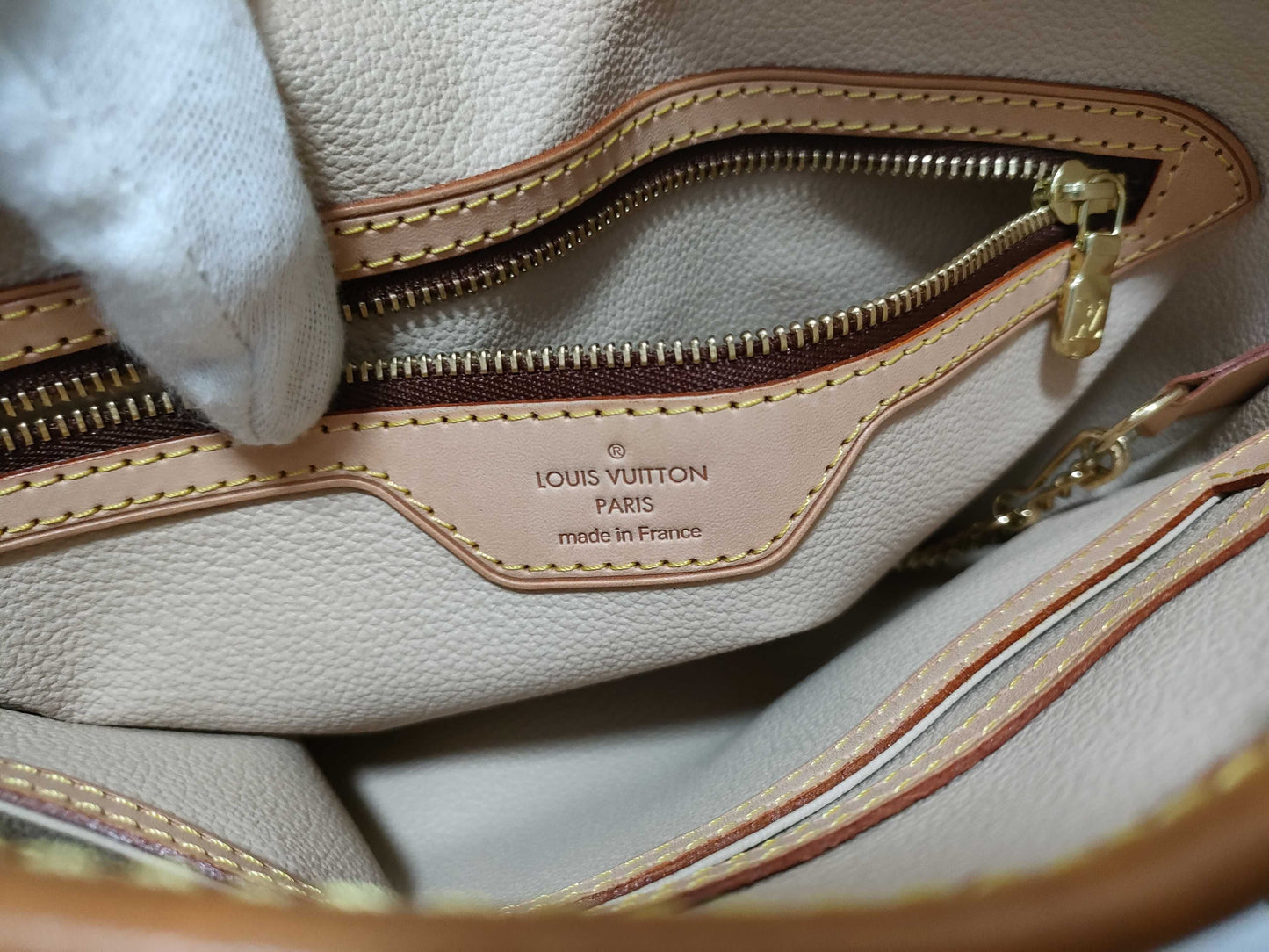 LOUIS VUITTON Monogram Louis Vuitton Bucket Shoulder Bag