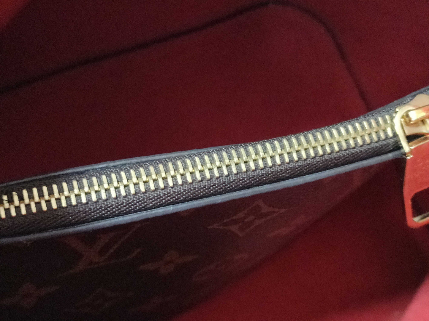 LOUIS VUITTON Monogram LV NeoNoe Cocorico M44021 Shoulder Bag