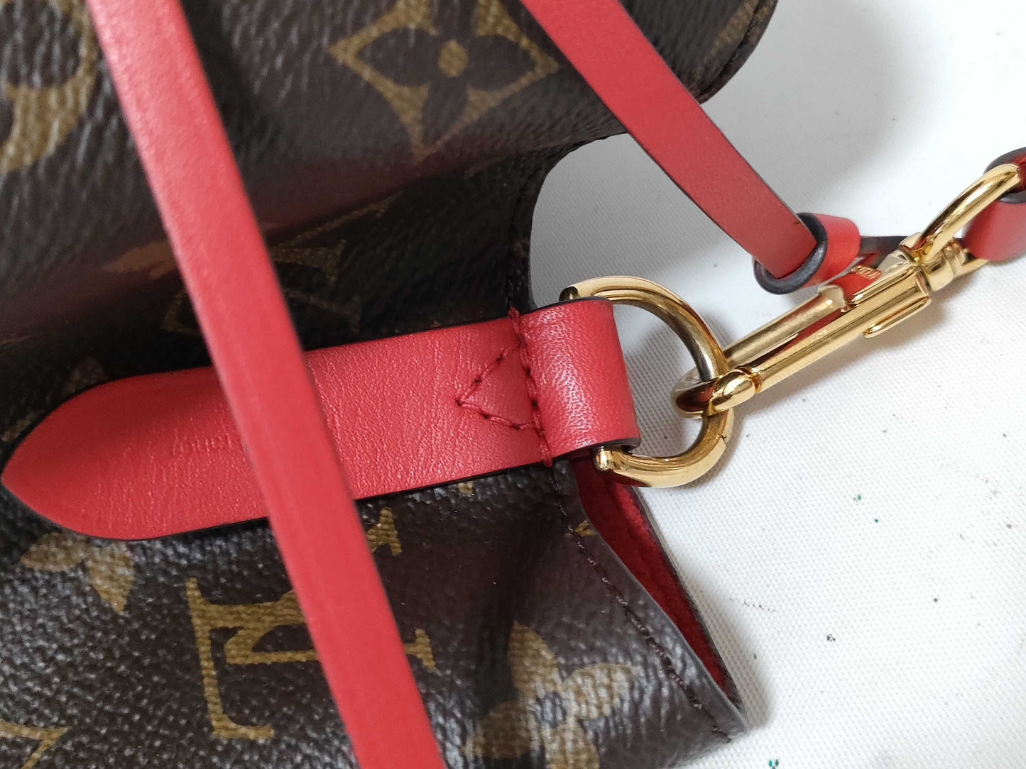 LOUIS VUITTON Monogram LV NeoNoe Cocorico M44021 Shoulder Bag