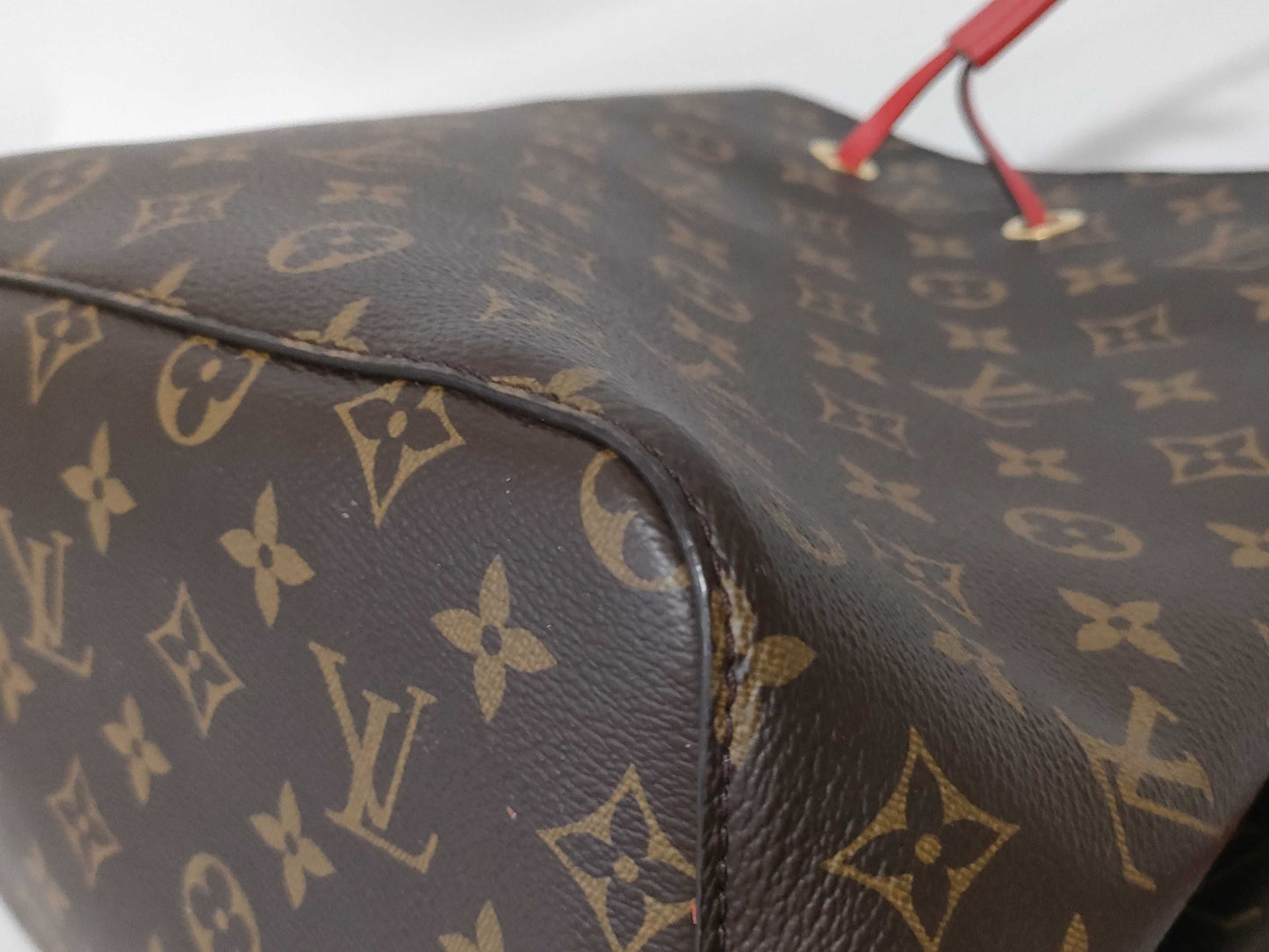 LOUIS VUITTON Monogram LV NeoNoe Cocorico M44021 Shoulder Bag