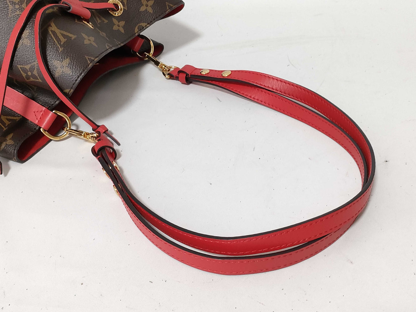 LOUIS VUITTON Monogram LV NeoNoe Cocorico M44021 Shoulder Bag