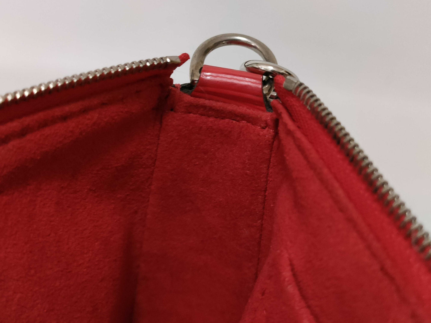 LOUIS VUITTON Epi Leather LV Pochette Accessoires Epi Shoulder Bag in Red with Silver Hardware