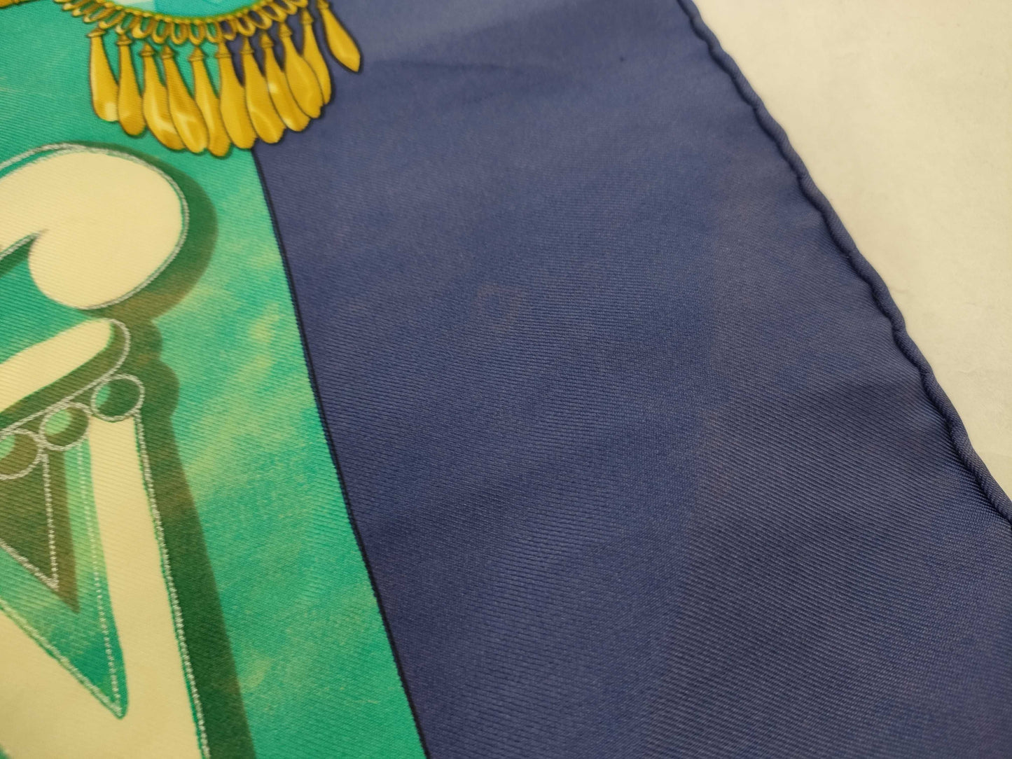 HERMES Carré HERMES Carré 90 Mexican Buddha Carnival Scarf